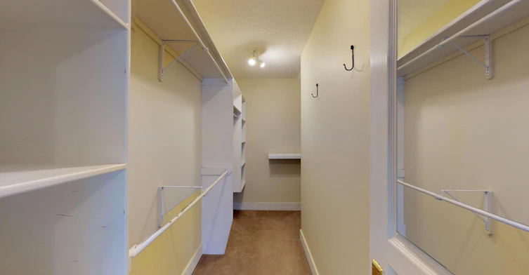 215 10 Avenue NE, Calgary, AB, T2E 0X1 - 13