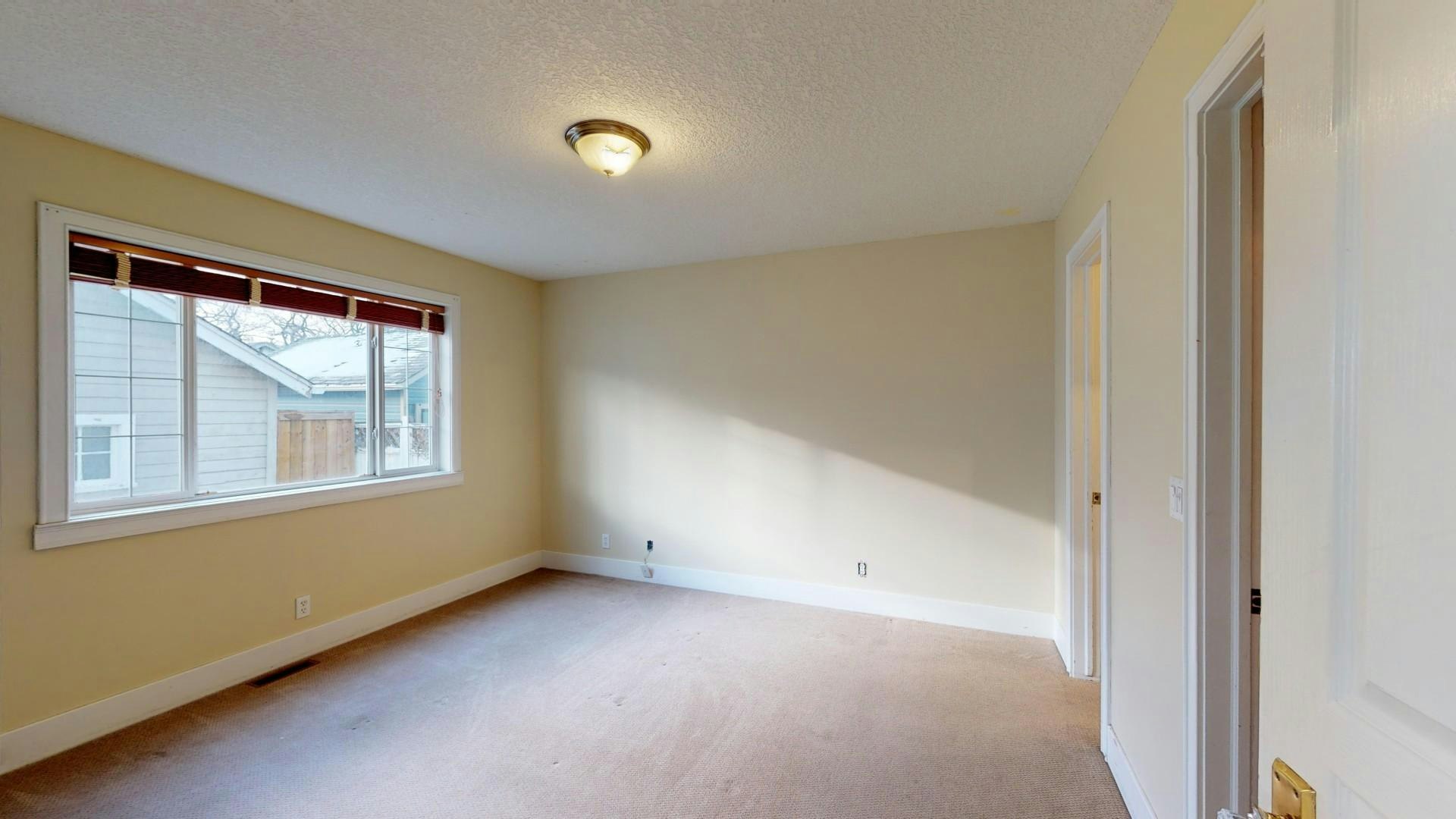 215 10 Avenue NE, Calgary, AB, T2E 0X1 - 10