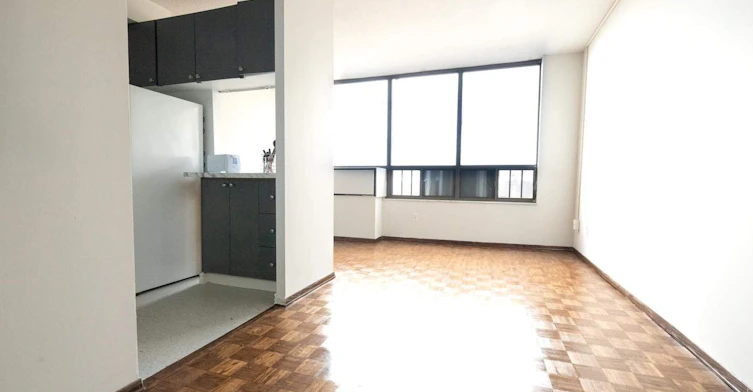 2360 Dundas Street West, Toronto, ON, M6P 4B1 - 2