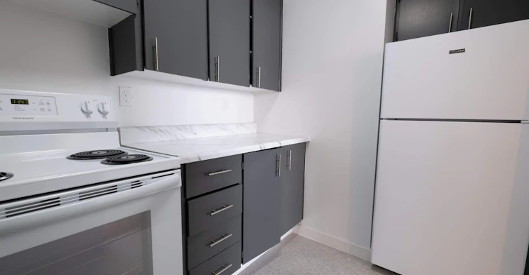 2360 Dundas Street West, Toronto, ON, M6P 4B1 - 31
