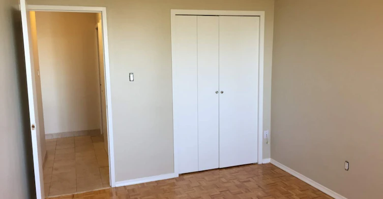 150 Paisley Boulevard W, Mississauga, ON, L5B 1E8 - 3
