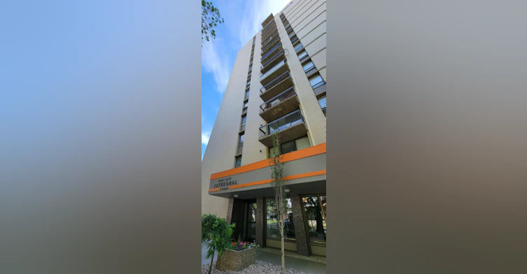 305-10035 114 Street NW, Edmonton, AB, T5K 1R6