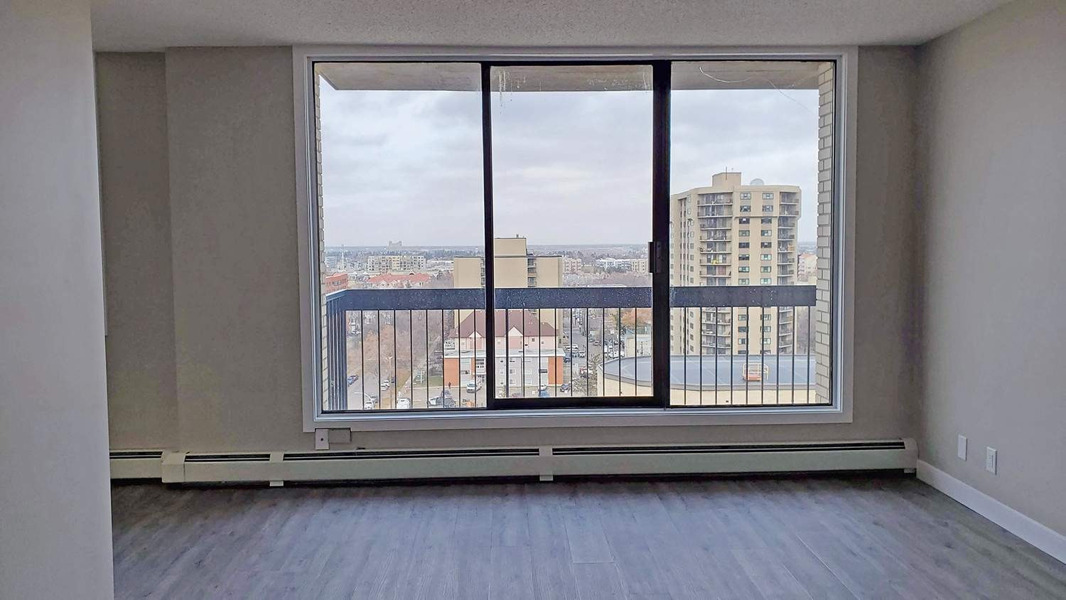 502-10035 114 Street NW, Edmonton, AB, T5K 1R6 - 2