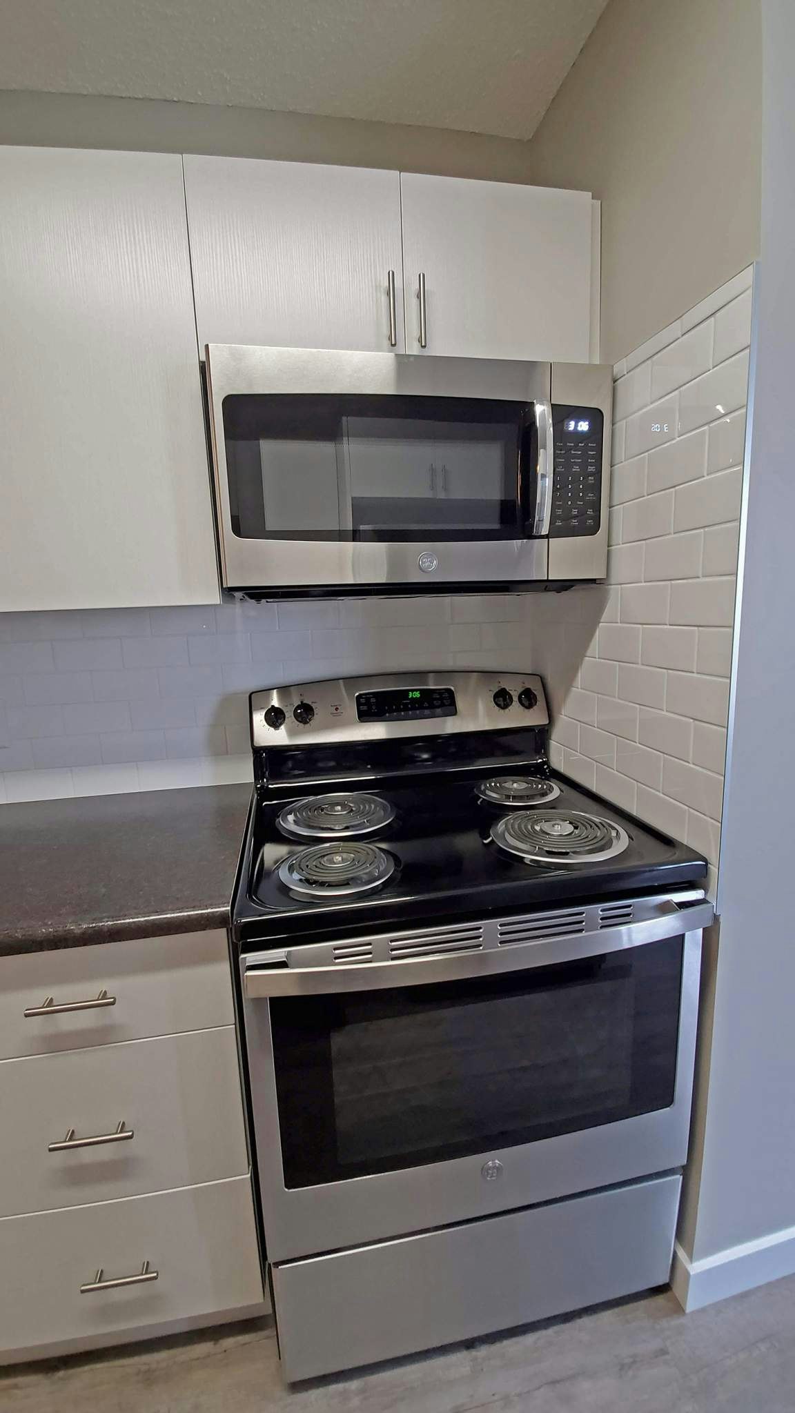 502-10035 114 Street NW, Edmonton, AB, T5K 1R6 - 5