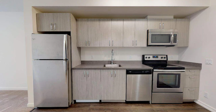450 8 Avenue SE, Calgary, AB, T2G 1T2 - 2