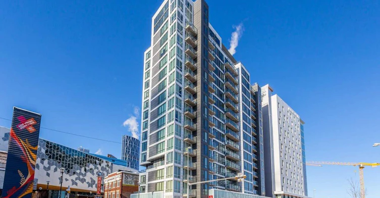 450 8 Avenue SE, Calgary, AB, T2G 1T2
