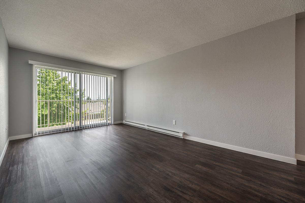 2530-218-7840 Lochside Drive, Central Saanich, BC, V8M 2E3 - 11