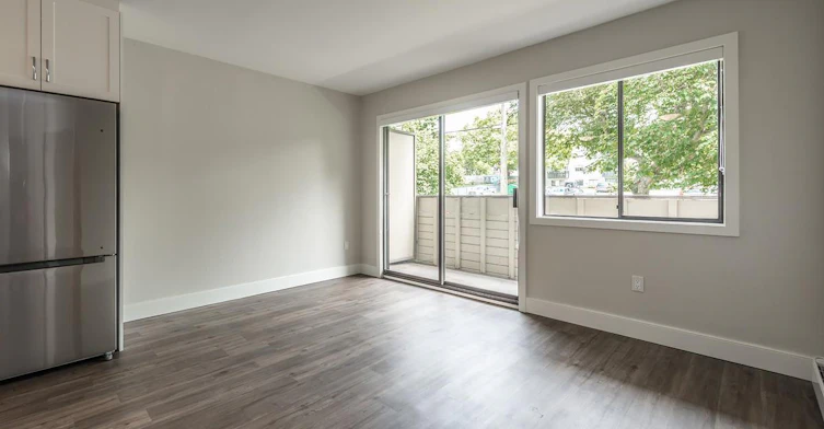 111-2648 Graham Street, Victoria, BC, V8T 3Y9 - 4