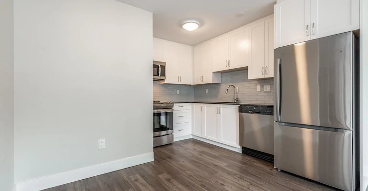 404-2648 Graham Street, Victoria, BC, V8T 3Y9 - 4