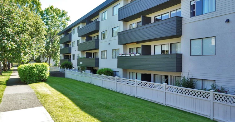 404-2648 Graham Street, Victoria, BC, V8T 3Y9 - 13