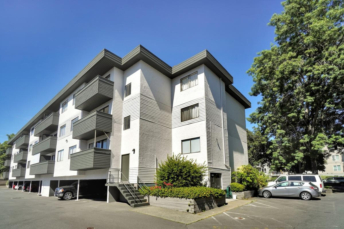 404-2648 Graham Street, Victoria, BC, V8T 3Y9 - 3