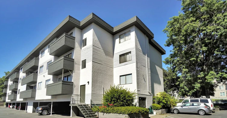 404-2648 Graham Street, Victoria, BC, V8T 3Y9 - 3