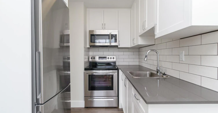 0307-1928 Lee Avenue, Victoria, BC, V8R 4W8 - 9