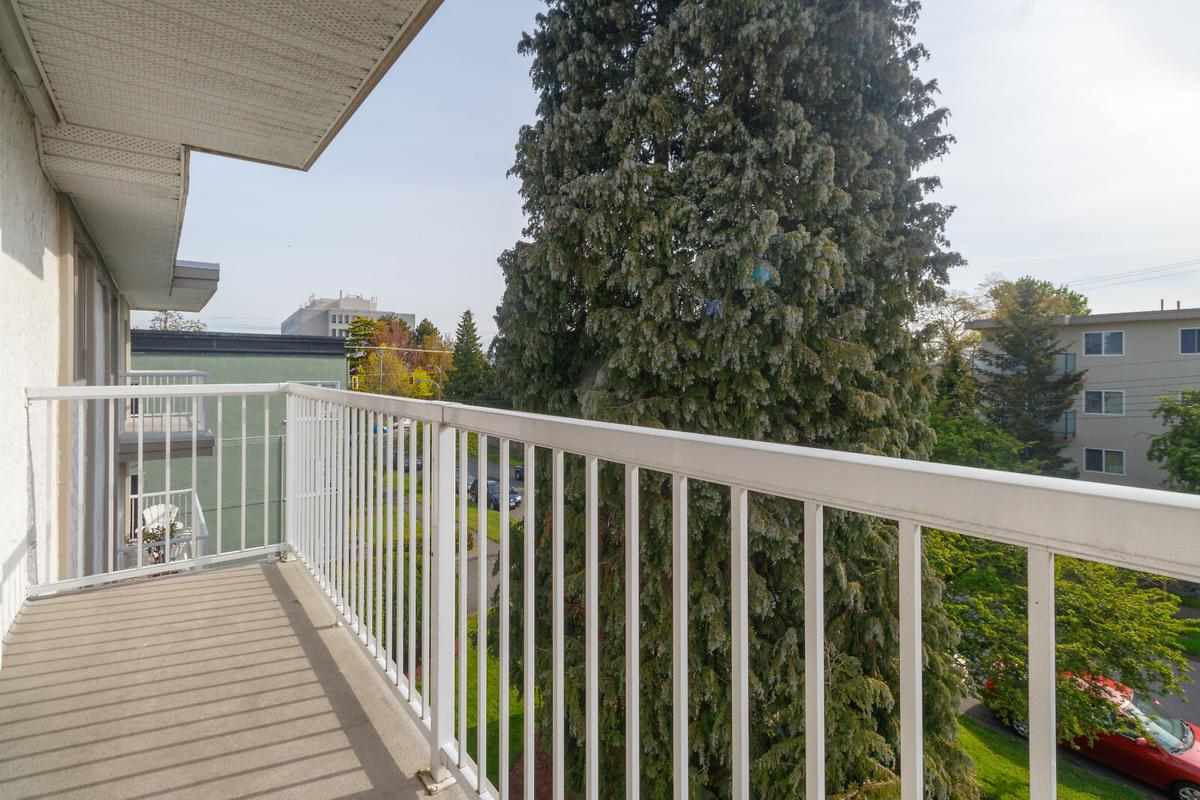 0409-1928 Lee Avenue, Victoria, BC, V8R 4W8 - 11