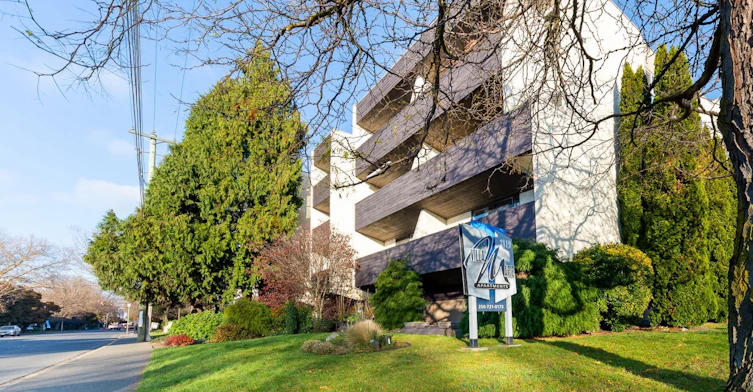 406-3819 Shelbourne Street, Saanich, BC, V8P 5N3