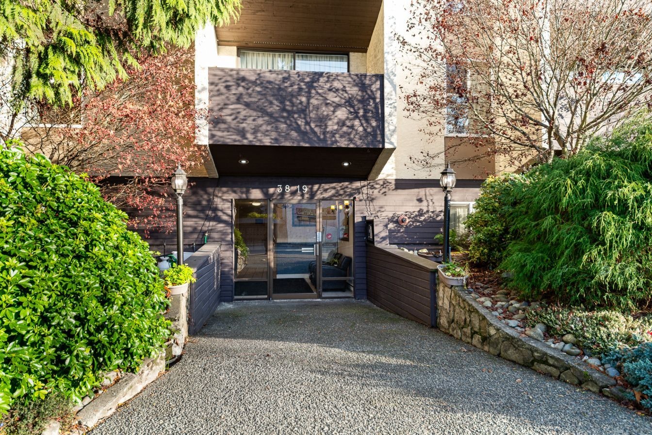 406-3819 Shelbourne Street, Saanich, BC, V8P 5N3 - 2