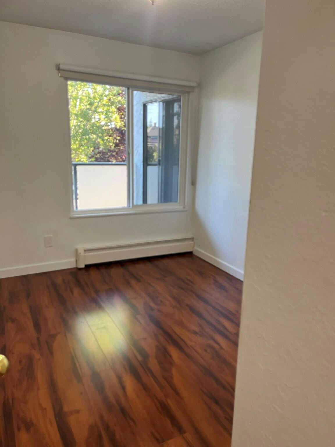 215-1345 Pandora Avenue, Victoria, BC, V8R 6N9 - 16