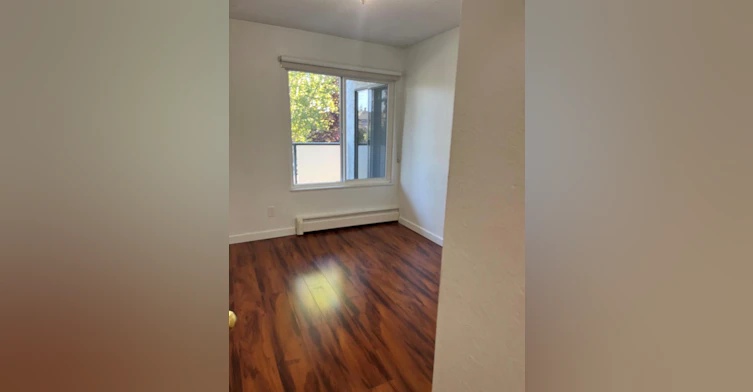 215-1345 Pandora Avenue, Victoria, BC, V8R 6N9 - 16