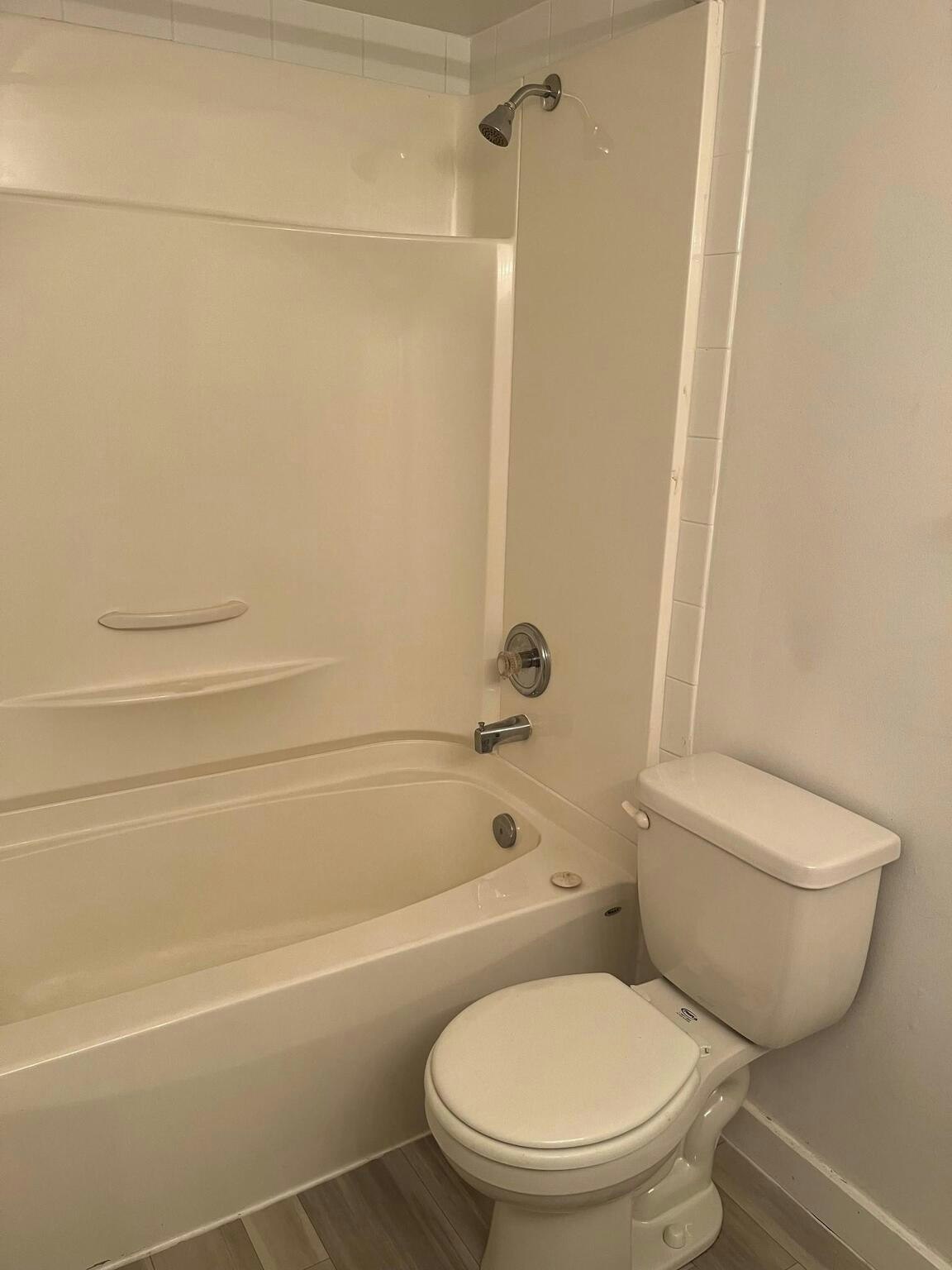 215-1345 Pandora Avenue, Victoria, BC, V8R 6N9 - 14