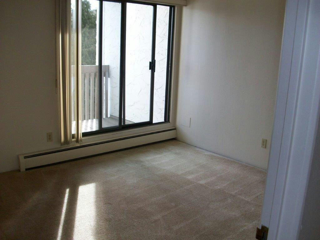 215-1345 Pandora Avenue, Victoria, BC, V8R 6N9 - 3