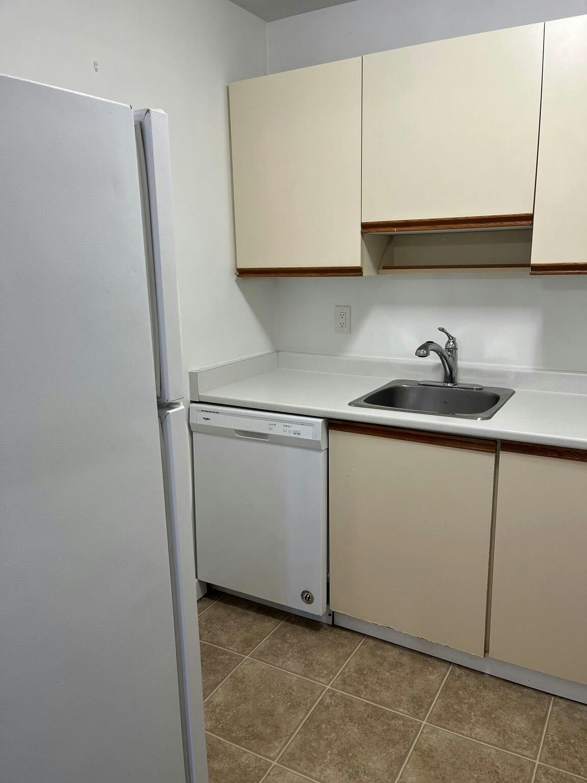 215-1345 Pandora Avenue, Victoria, BC, V8R 6N9 - 19