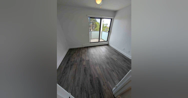 317-1345 Pandora Avenue, Victoria, BC, V8R 6N9 - 5