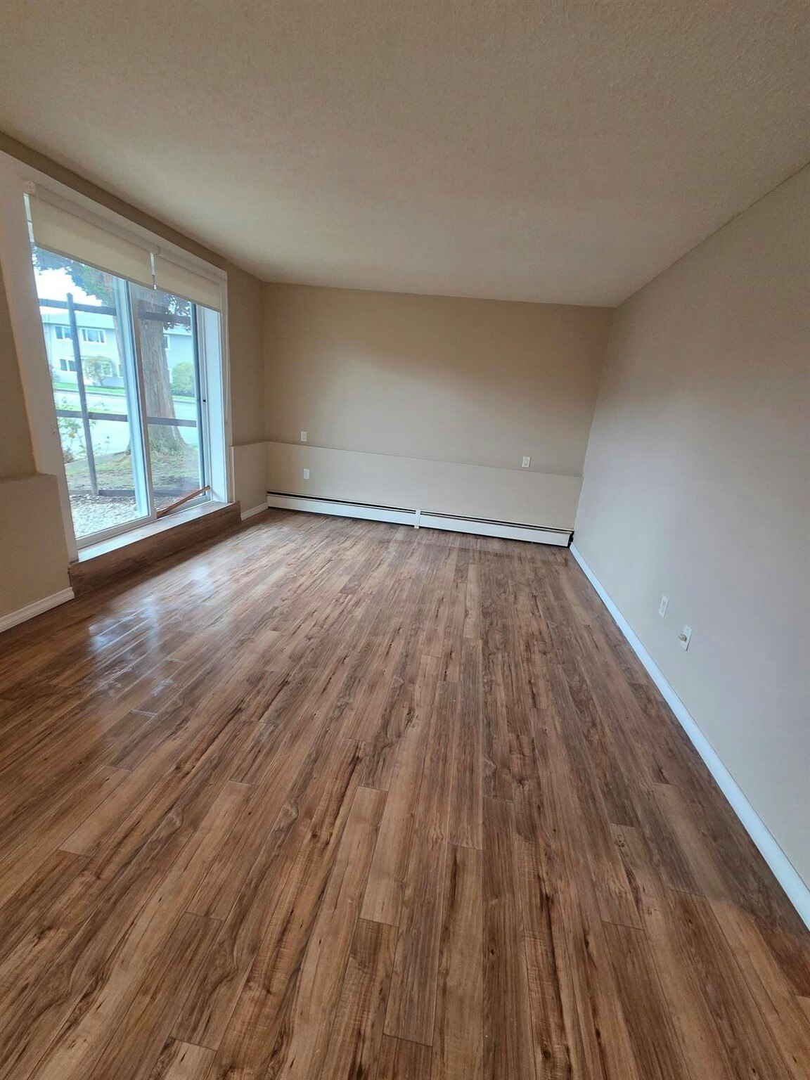 102-2541 Dingwall Street, Duncan, BC, V9L 2Y8 - 9