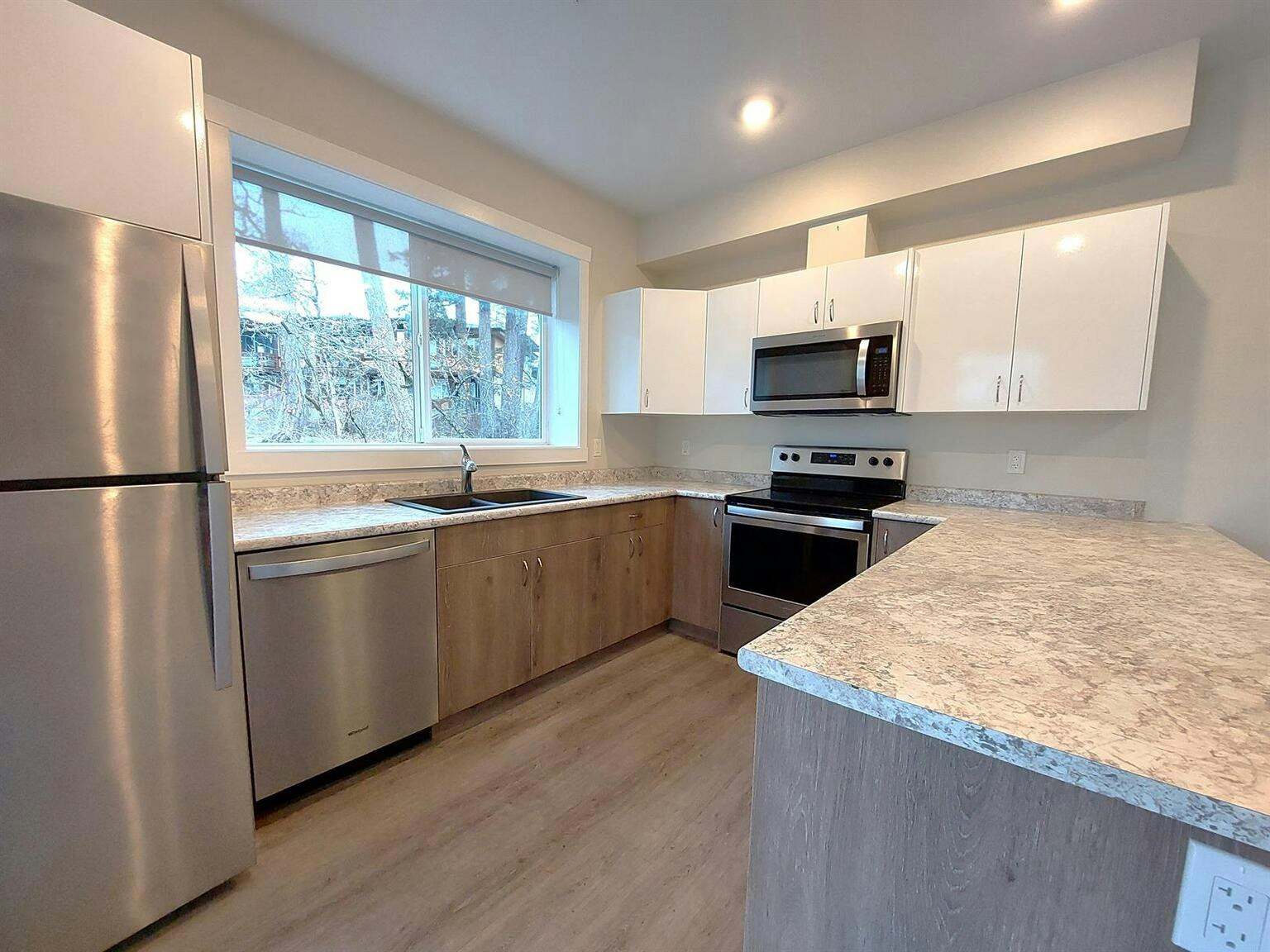 212-1950 Watkiss Way, View Royal, BC, V9B 0V6 - 5
