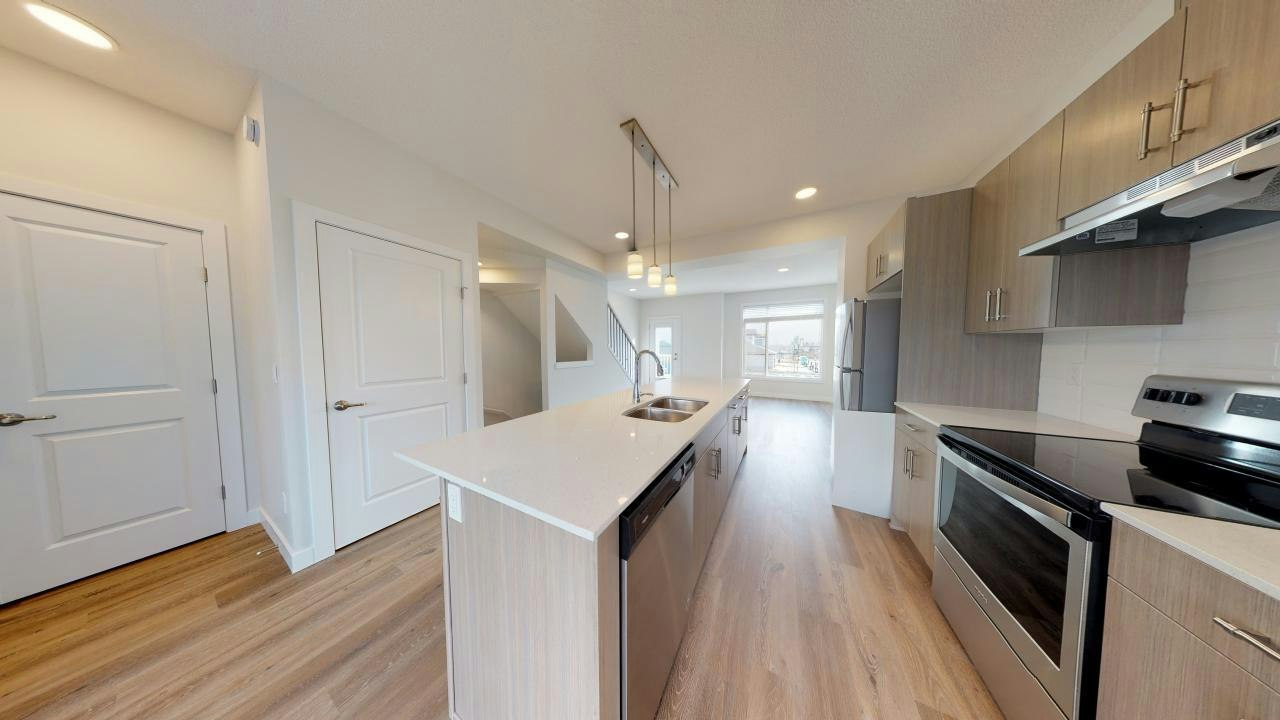787 Lewis Greens Drive NW, Edmonton, AB, T5T 7N5 - 4