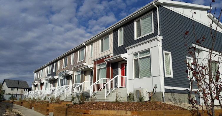 16-787 Lewis Greens Drive NW, Edmonton, AB, T5T 7N5
