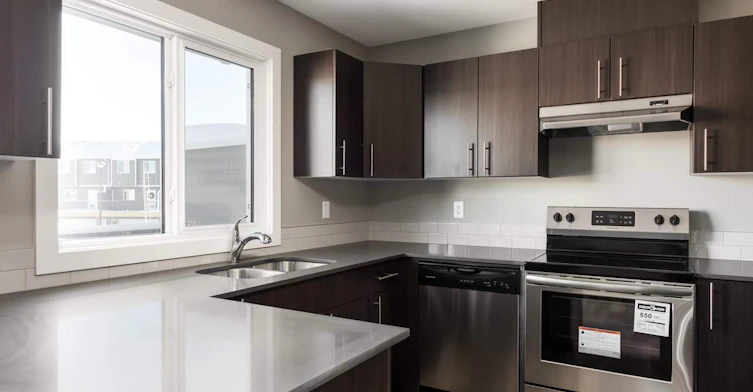 401 Athabasca Avenue, Fort Mcmurray, AB, T9J 1H4 - 8