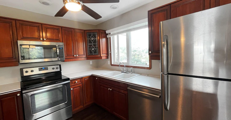 7-10008 86 Avenue, Edmonton, AB, T6E 2L9 - 2