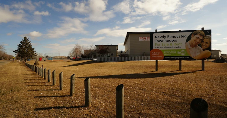 305 5 Street, Wainwright, AB, T9W 1A4