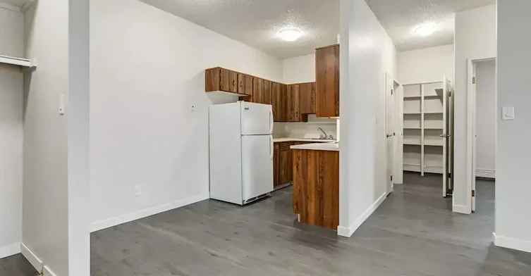 102-407 5 Avenue SE, Medicine Hat, AB, T1A 8C2 - 22