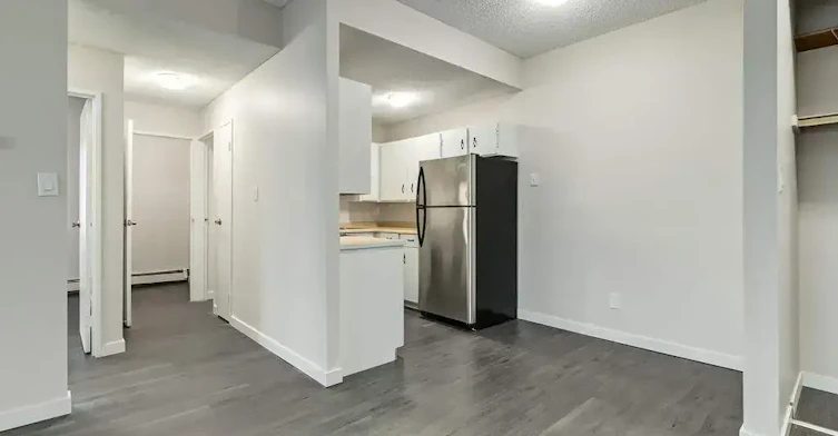 102-407 5 Avenue SE, Medicine Hat, AB, T1A 8C2 - 6