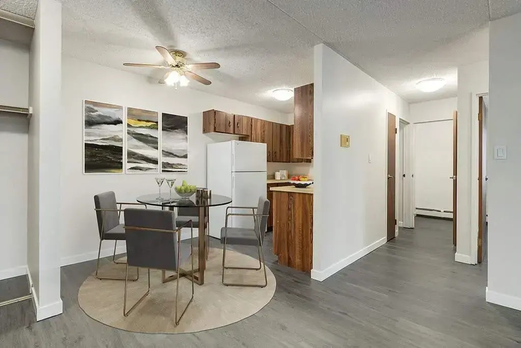 102-407 5 Avenue SE, Medicine Hat, AB, T1A 8C2 - 2