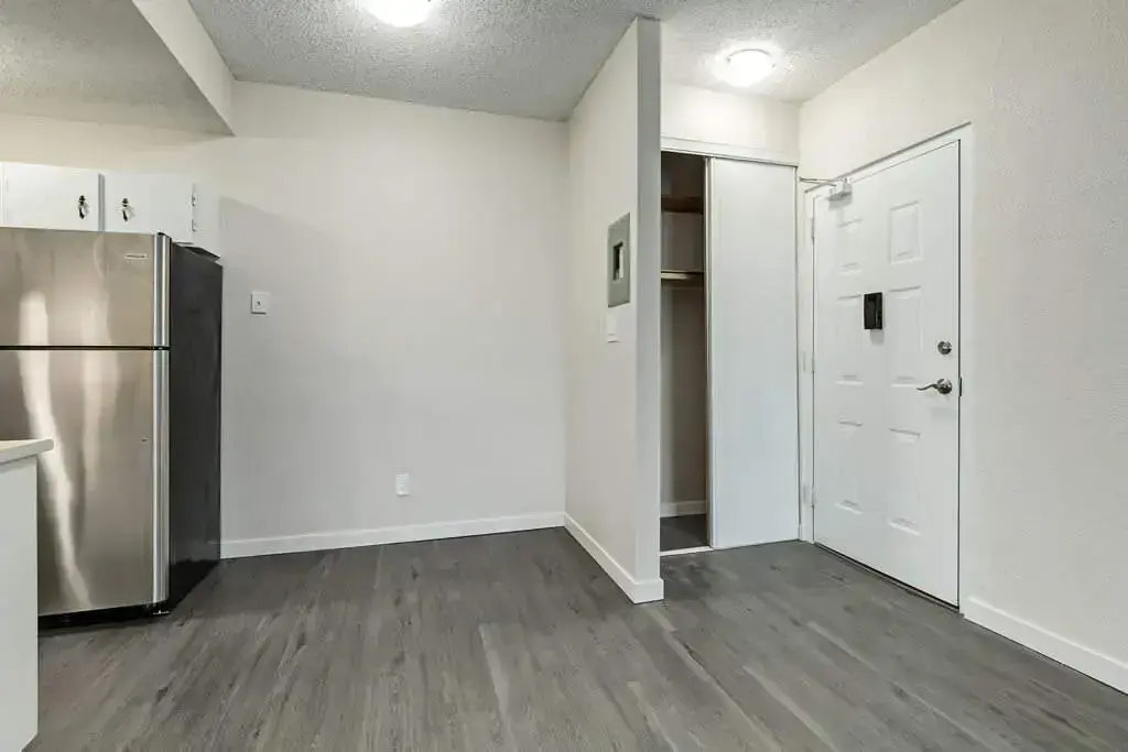 102-407 5 Avenue SE, Medicine Hat, AB, T1A 8C2 - 9