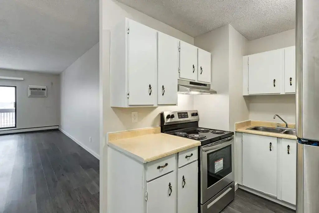 102-407 5 Avenue SE, Medicine Hat, AB, T1A 8C2 - 5