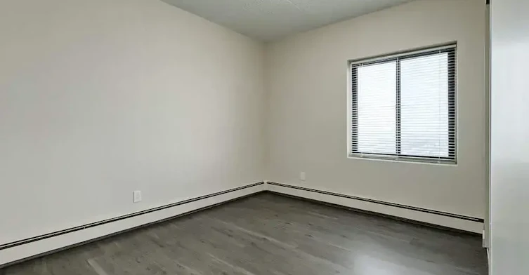 102-407 5 Avenue SE, Medicine Hat, AB, T1A 8C2 - 12