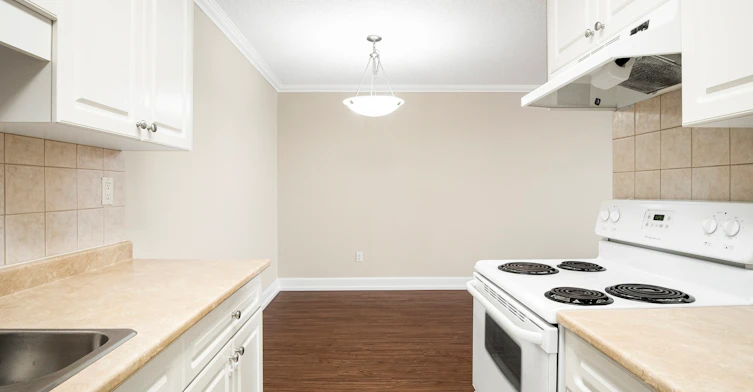 0407-4390 Grange Street, Burnaby, BC, V5H 1P6 - 5