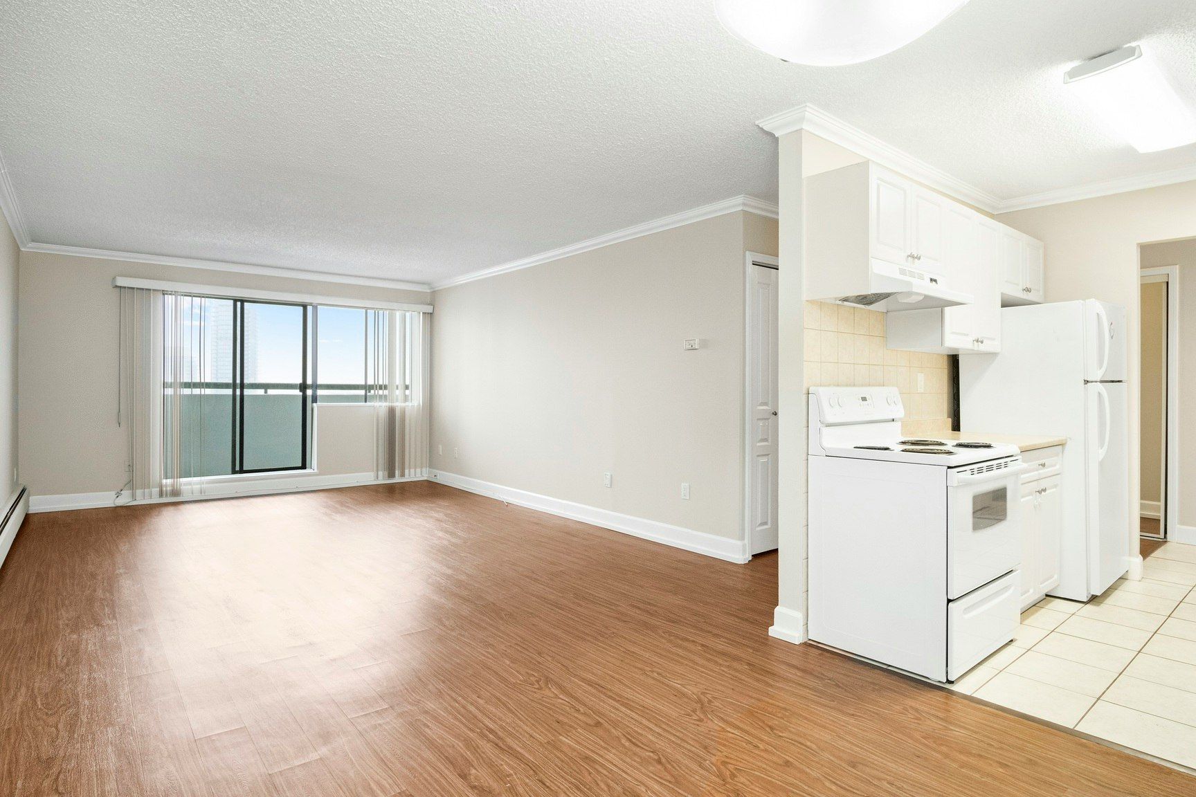 0104-4390 Grange Street, Burnaby, BC, V5H 1P6 - 4