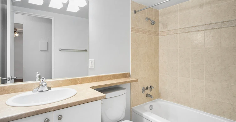 0804-4390 Grange Street, Burnaby, BC, V5H 1P6 - 12