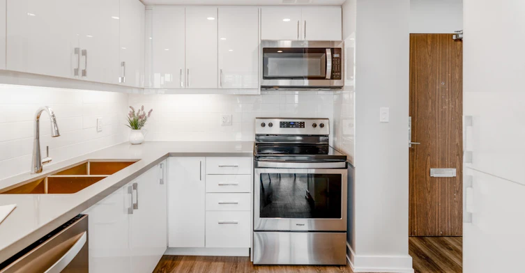 0814-1177 Bloor Street East, Mississauga, ON, L4Y 2N9 - 12