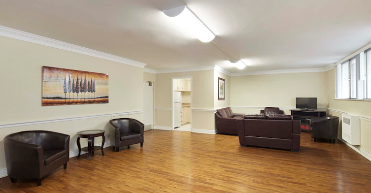 0810-1177 Bloor Street East, Mississauga, ON, L4Y 2N9 - 24