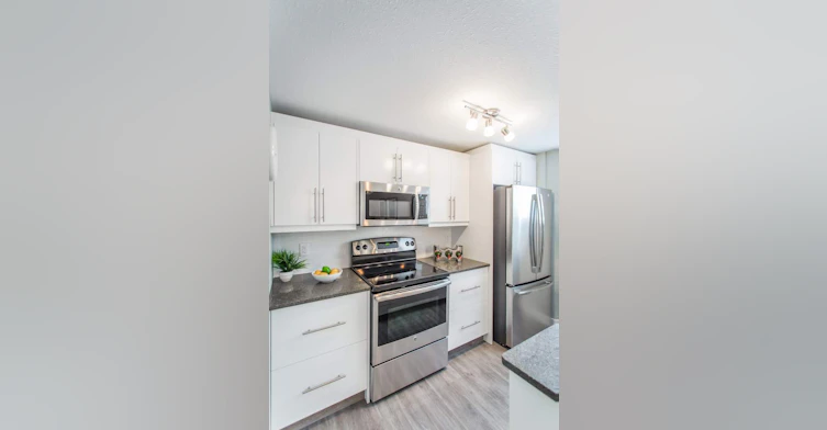 4414A-4418 James Hill Road, Regina, SK, S4W 0E5 - 5