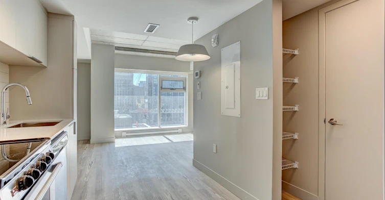 1020 De Bleury Rue, Montréal, QC, H2Z 0C2 - 39