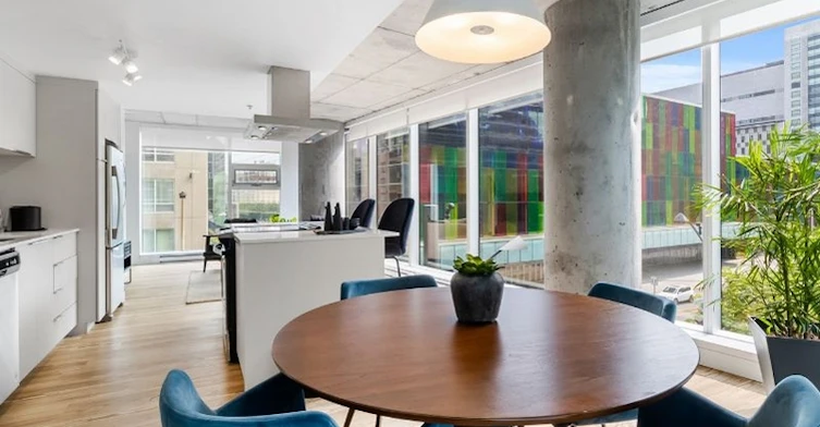 1020 De Bleury Rue, Montréal, QC, H2Z 0C2 - 5