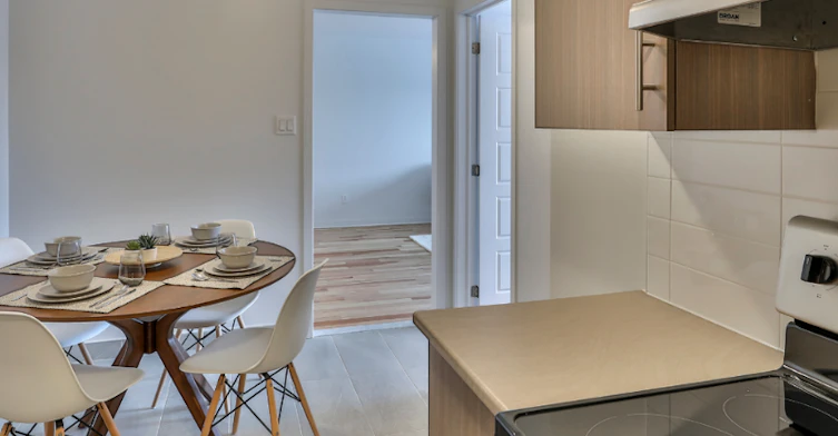 5215 Riviera Boulevard, Montréal, QC, H8Z 2Z5 - 4
