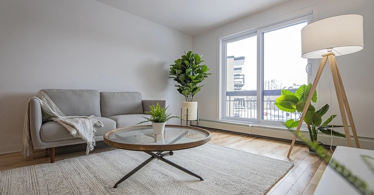 5215 Riviera Boulevard, Montréal, QC, H8Z 2Z5 - 2