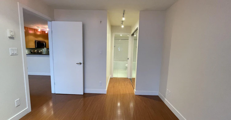 218-4453 Main Street, Vancouver, BC, V5V 0A2 - 6